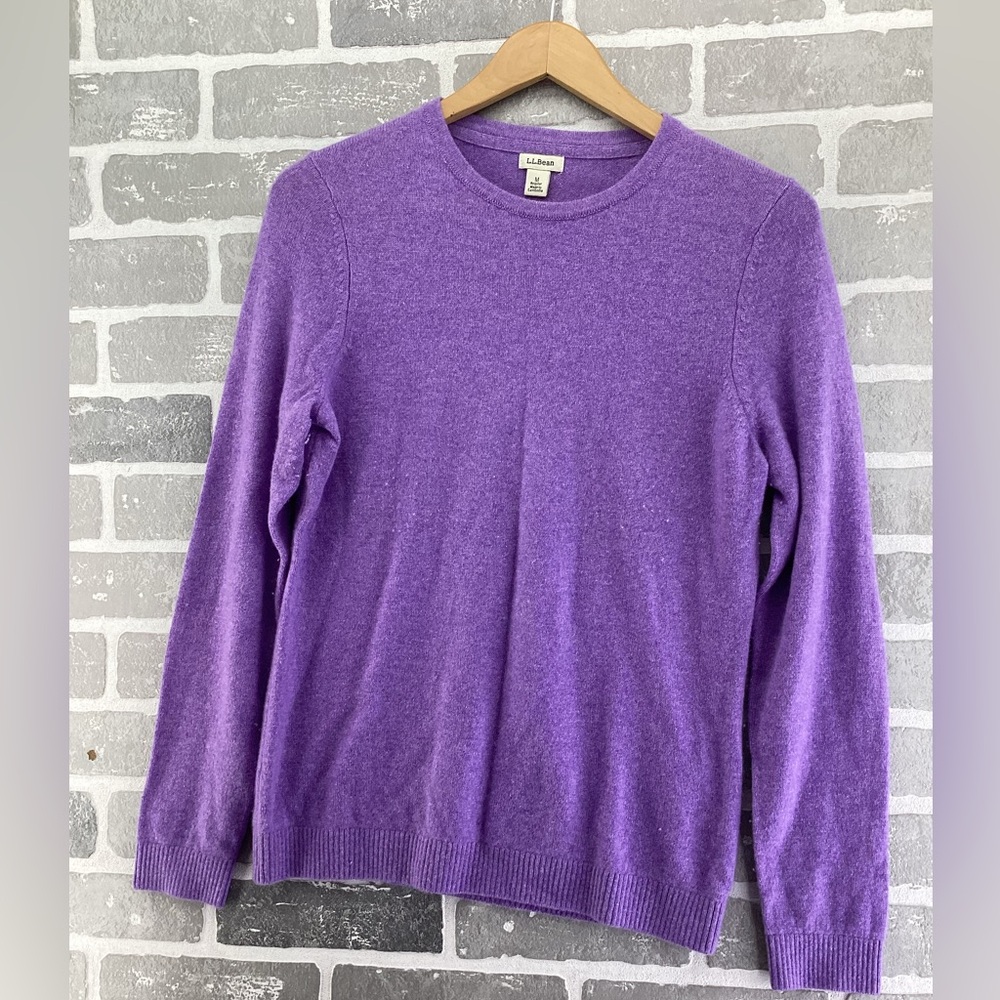 LL Bean purple 100% Cashmere sweater size medium